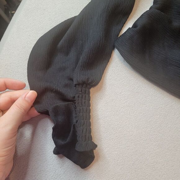 ASTR The Label Black Puff Sleeve Square Neck Crop Top Size XS - Picture 4 of 9